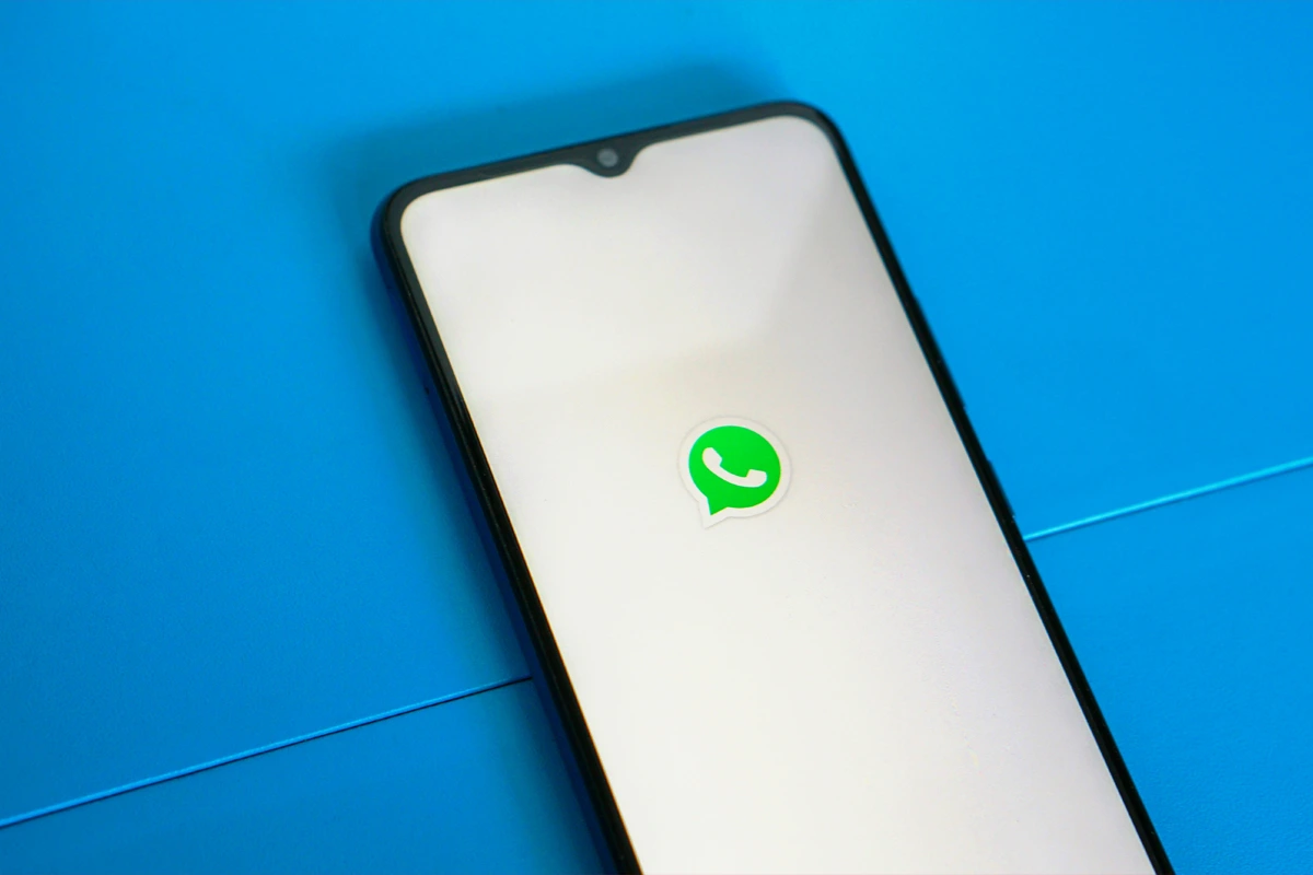 WhatsApp, entre vie privée et hyperconnexion